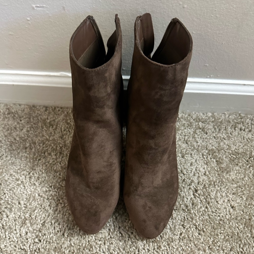 Forever 21 Brown Seuss Booties